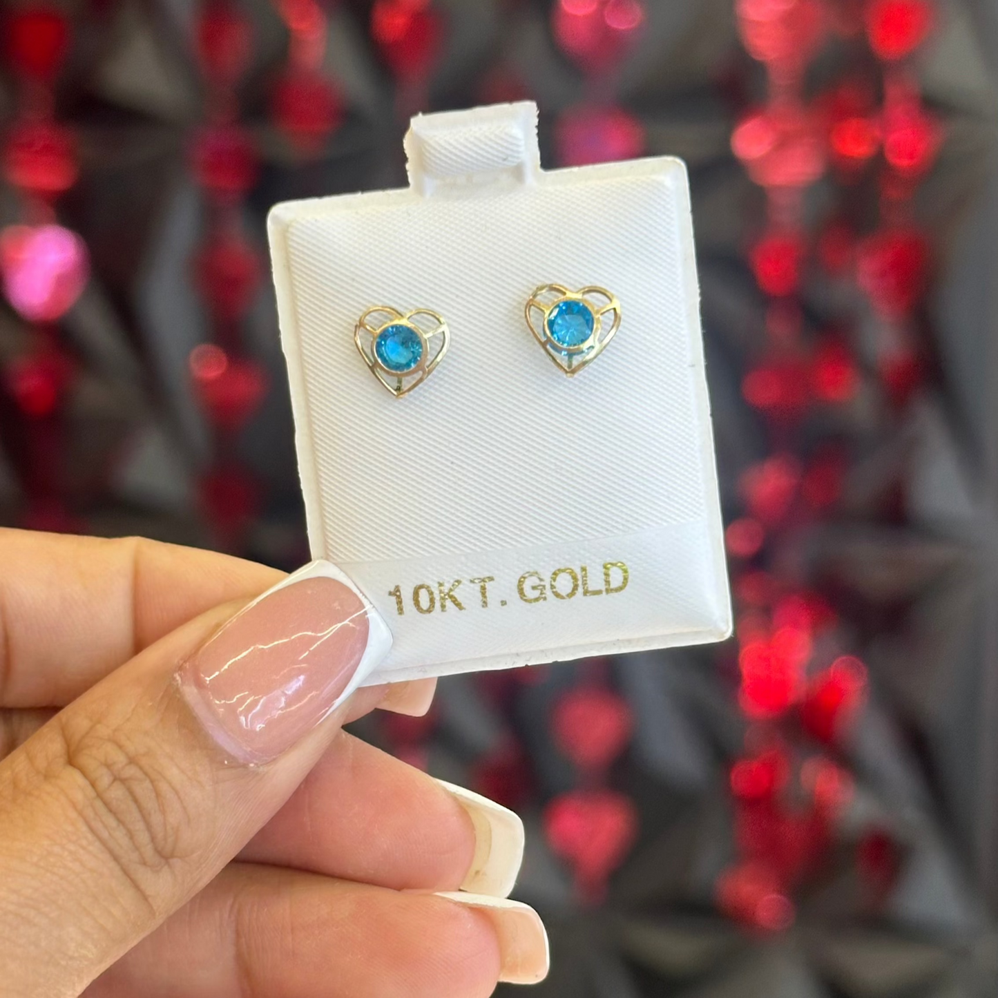 10k hollow heart stud