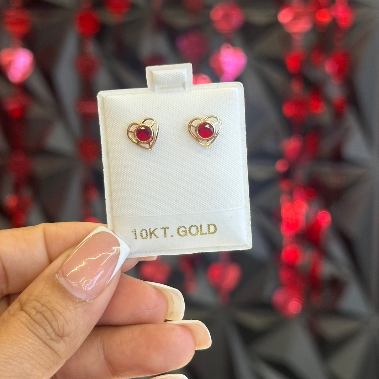 10k hollow heart stud